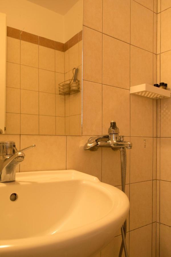 Mirtia Hotel 페프키 외부 사진