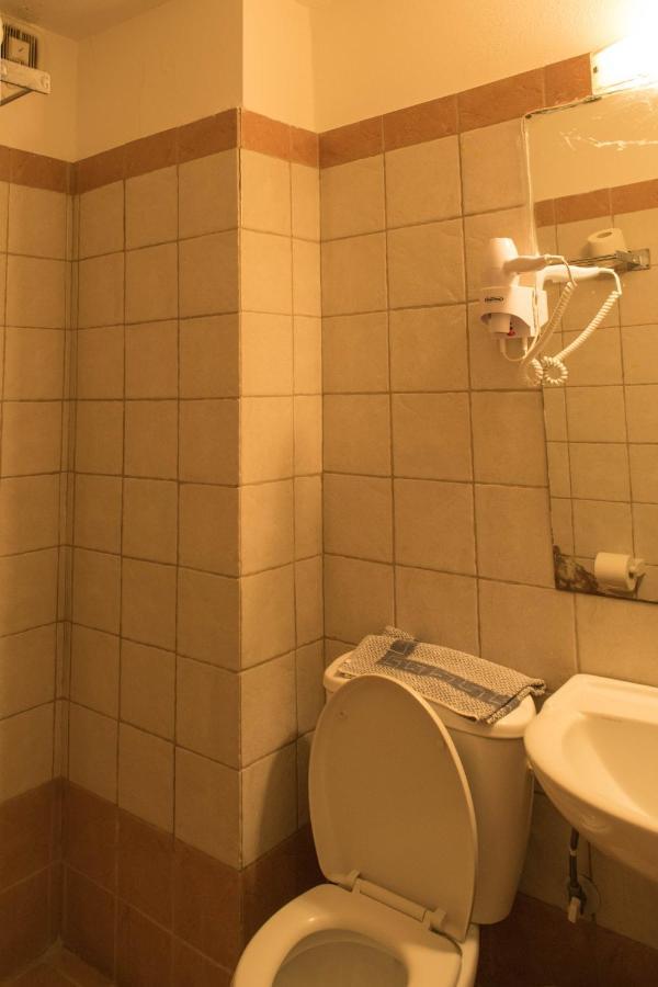 Mirtia Hotel 페프키 외부 사진
